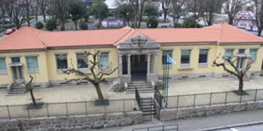 Antiga Escola Primária do Bairro / Academia de Música Comendador Albano Martins Coelho Lima (AMCAACL)